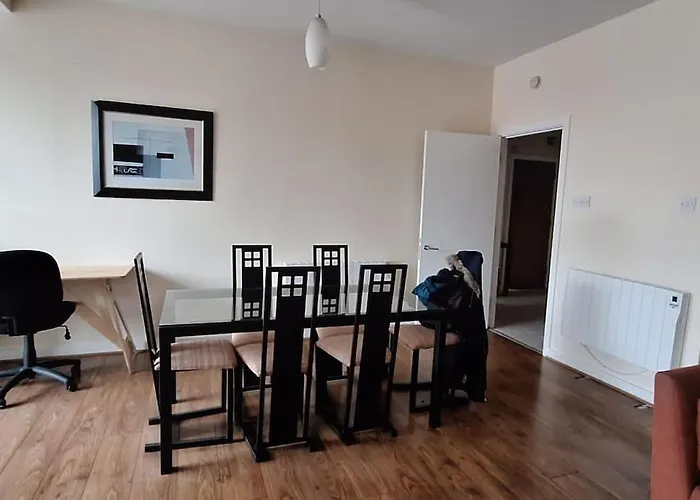 3bed 3bath Liffey River View Apartman