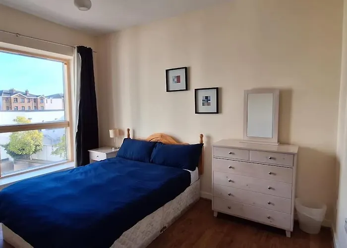 3bed 3bath Liffey River View Apartman *